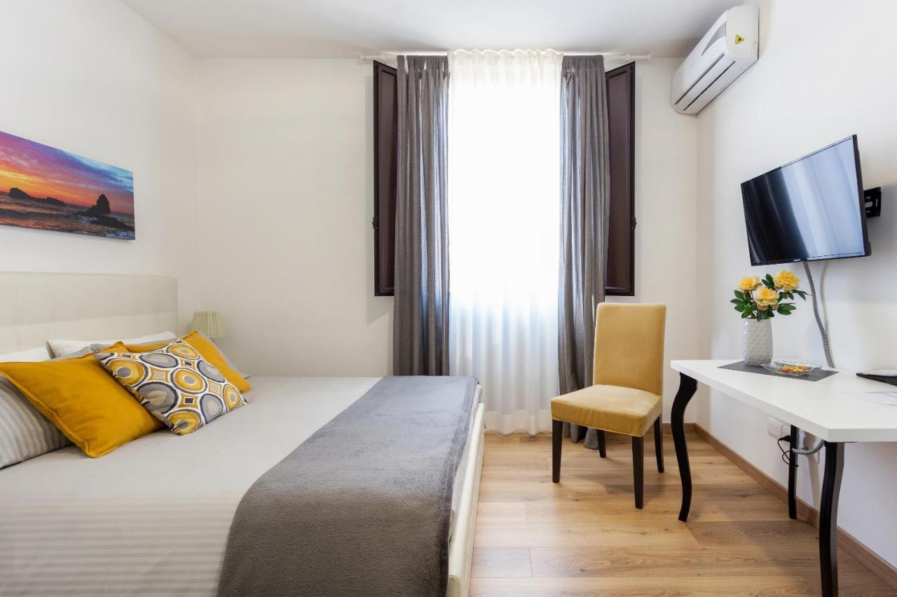 Centre Apartment Grotte Bianche 卡塔尼亚 外观 照片