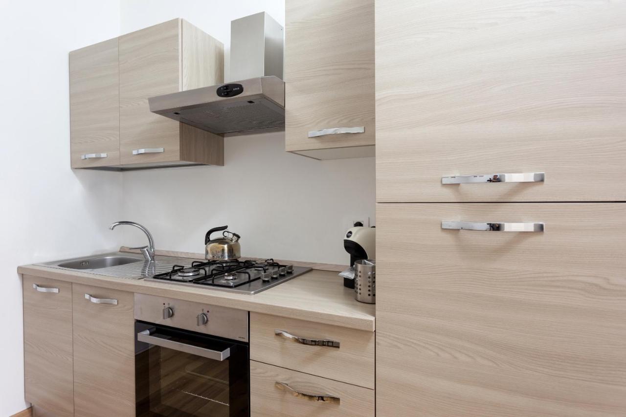 Centre Apartment Grotte Bianche 卡塔尼亚 外观 照片