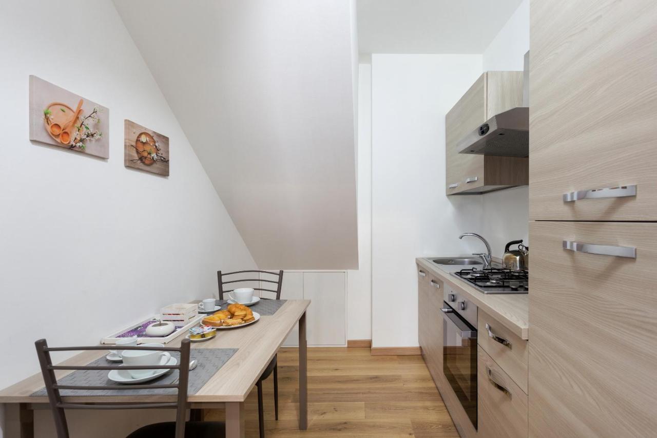 Centre Apartment Grotte Bianche 卡塔尼亚 外观 照片