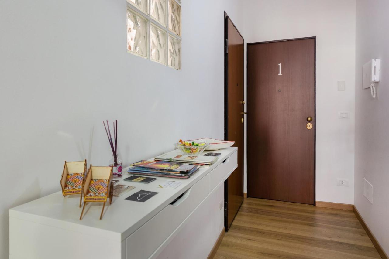 Centre Apartment Grotte Bianche 卡塔尼亚 外观 照片