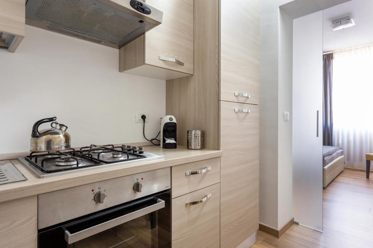 Centre Apartment Grotte Bianche 卡塔尼亚 外观 照片